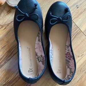 Black flats